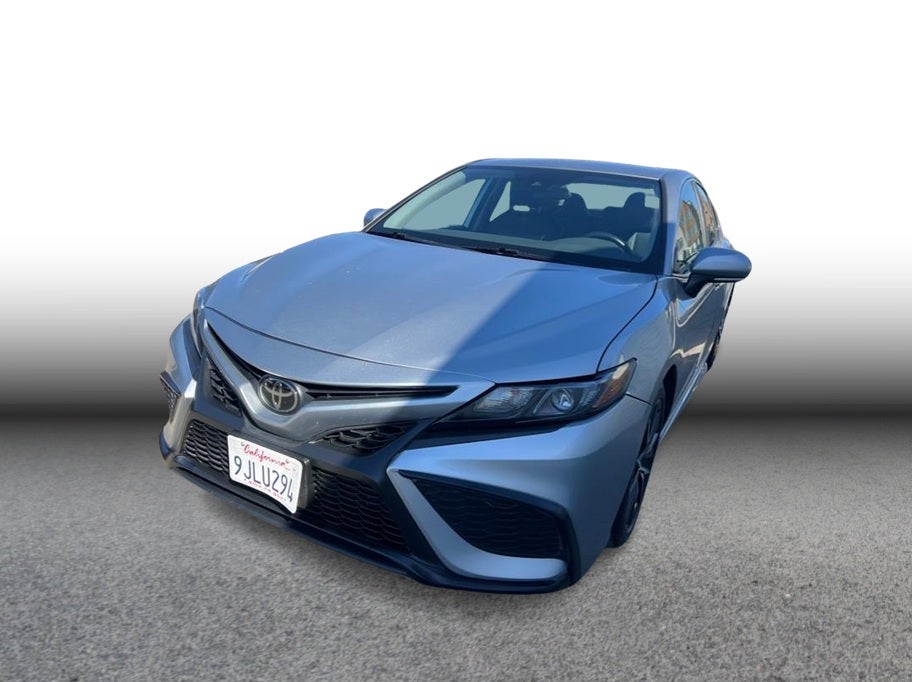 2024 Toyota Camry SE Sedan 4D