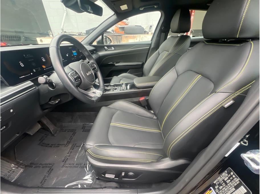 2025 Kia K5 GT Sedan 4D
