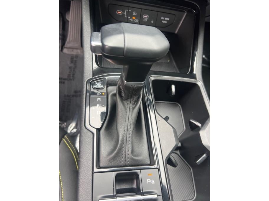 2025 Kia K5 GT Sedan 4D