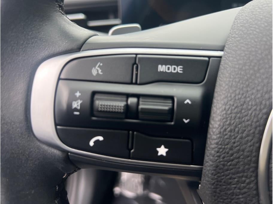 2025 Kia K5 GT Sedan 4D