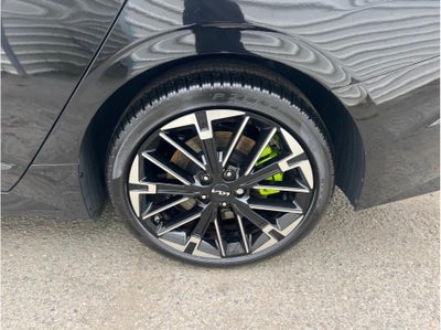 2025 Kia K5 GT Sedan 4D