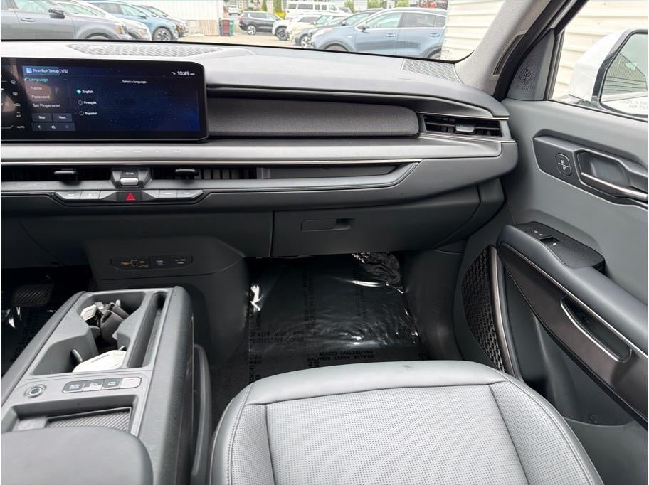 2024 Kia EV9 Light Long Range Sport Utility 4D