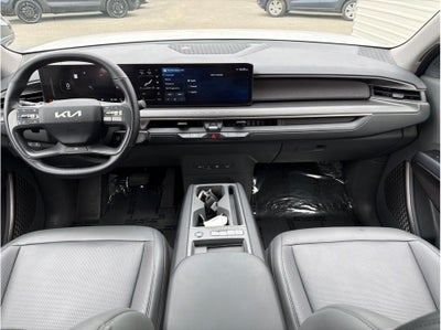 2024 Kia EV9 Light Long Range Sport Utility 4D