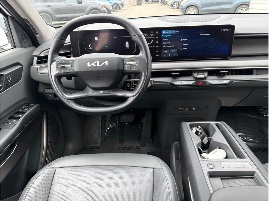 2024 Kia EV9 Light Long Range Sport Utility 4D