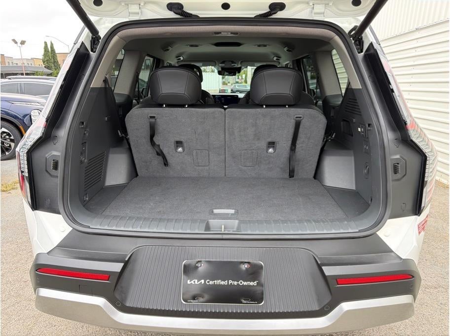 2024 Kia EV9 Light Long Range Sport Utility 4D