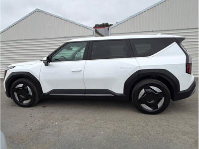 2024 Kia EV9 Light Long Range Sport Utility 4D