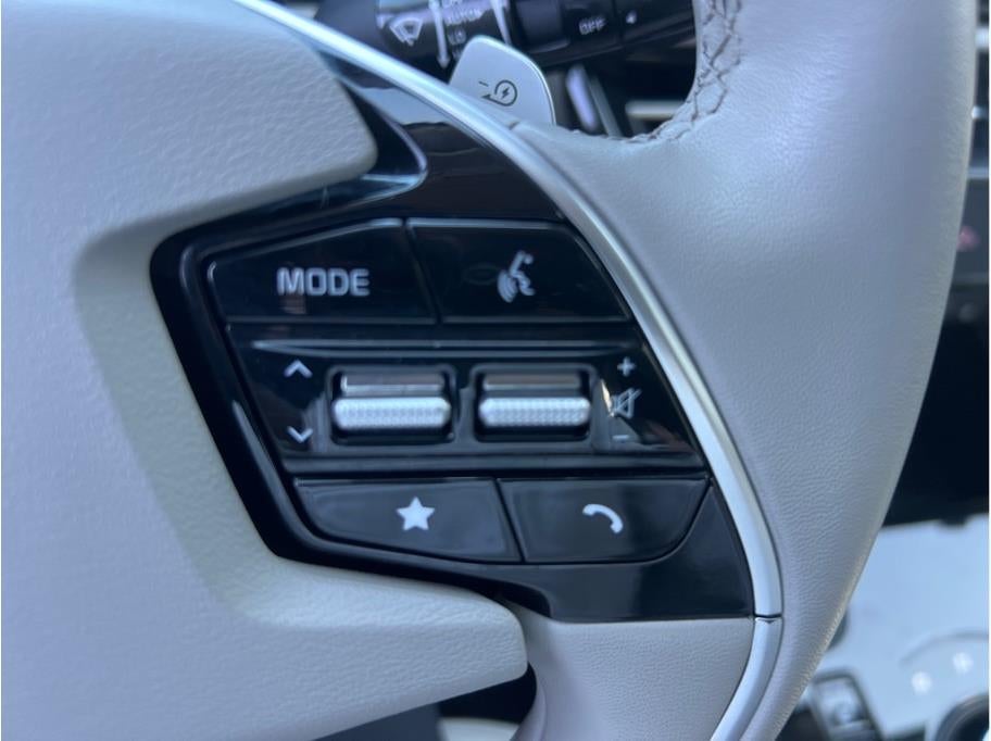 2023 Kia Niro EV Wind Wagon 4D
