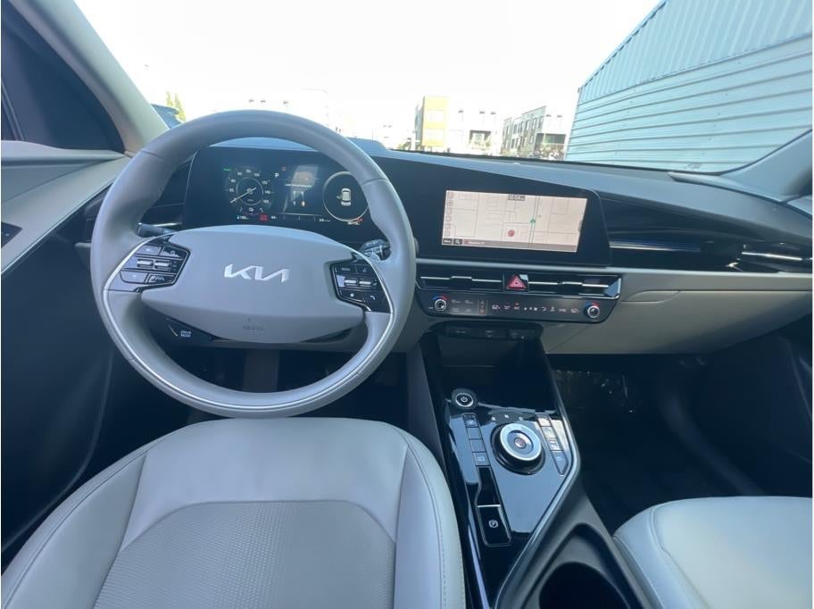 2023 Kia Niro EV Wind Wagon 4D