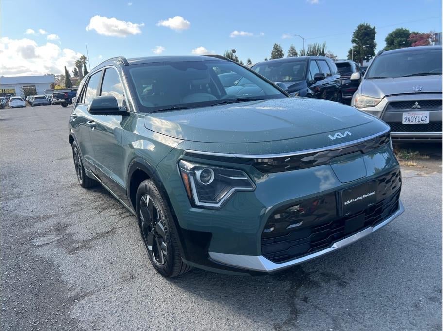 2023 Kia Niro EV Wind Wagon 4D
