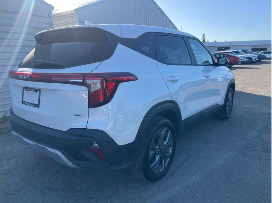 2026 Kia Seltos LX Sport Utility 4D