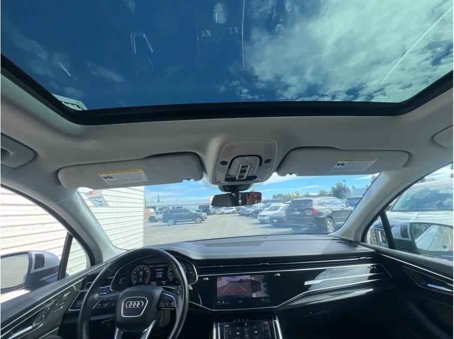 2024 Audi Q7 45 TFSI Premium Plus Sport Utility 4D