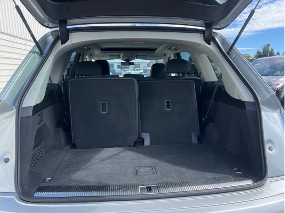 2024 Audi Q7 45 TFSI Premium Plus Sport Utility 4D