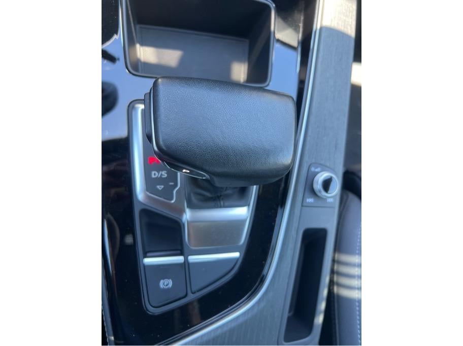 2024 Audi A4 S line 45 TFSI Premium Plus Sedan 4D