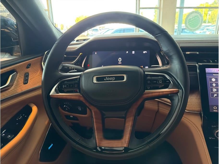 2023 Jeep Grand Cherokee L Summit Reserve Sport Utility 4D