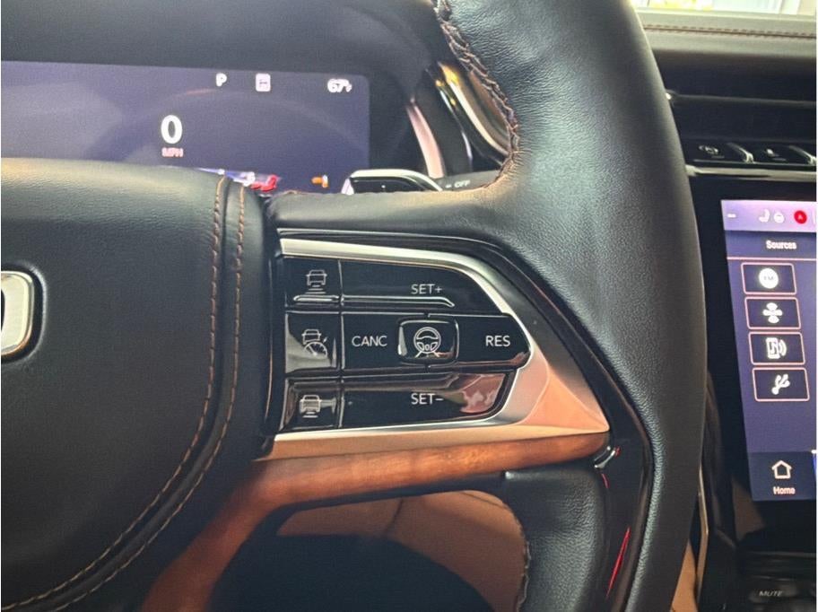 2023 Jeep Grand Cherokee L Summit Reserve Sport Utility 4D