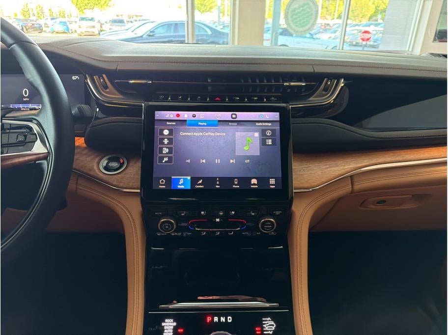 2023 Jeep Grand Cherokee L Summit Reserve Sport Utility 4D