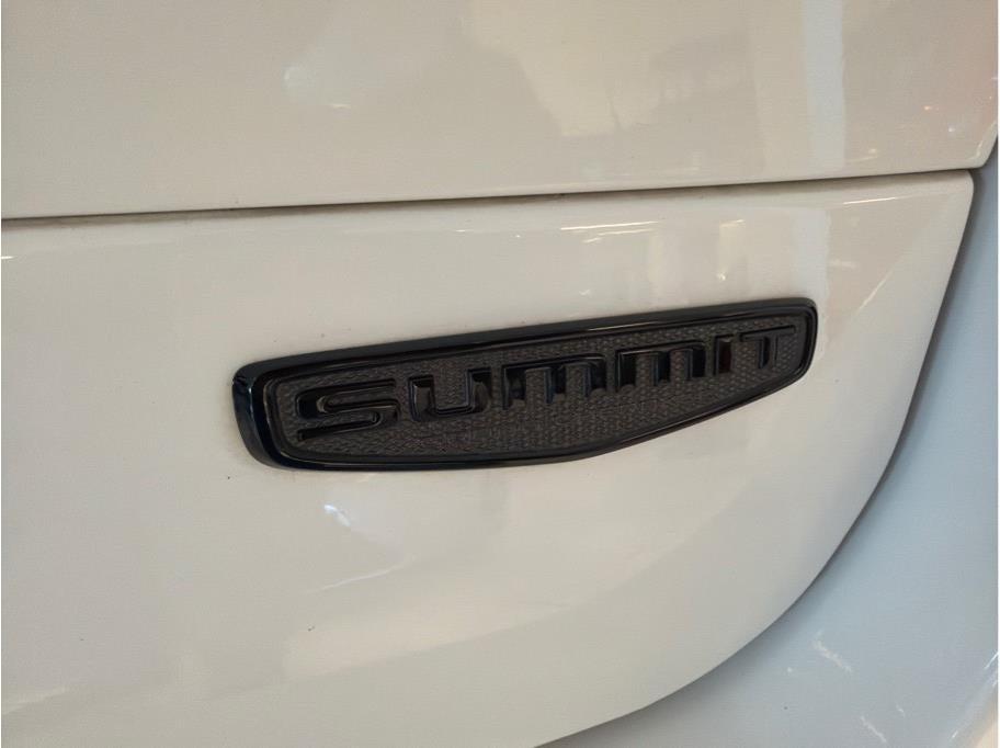 2023 Jeep Grand Cherokee L Summit Reserve Sport Utility 4D