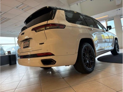 2023 Jeep Grand Cherokee L Summit Reserve Sport Utility 4D