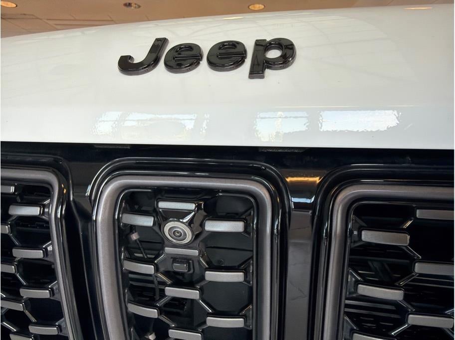 2023 Jeep Grand Cherokee L Summit Reserve Sport Utility 4D