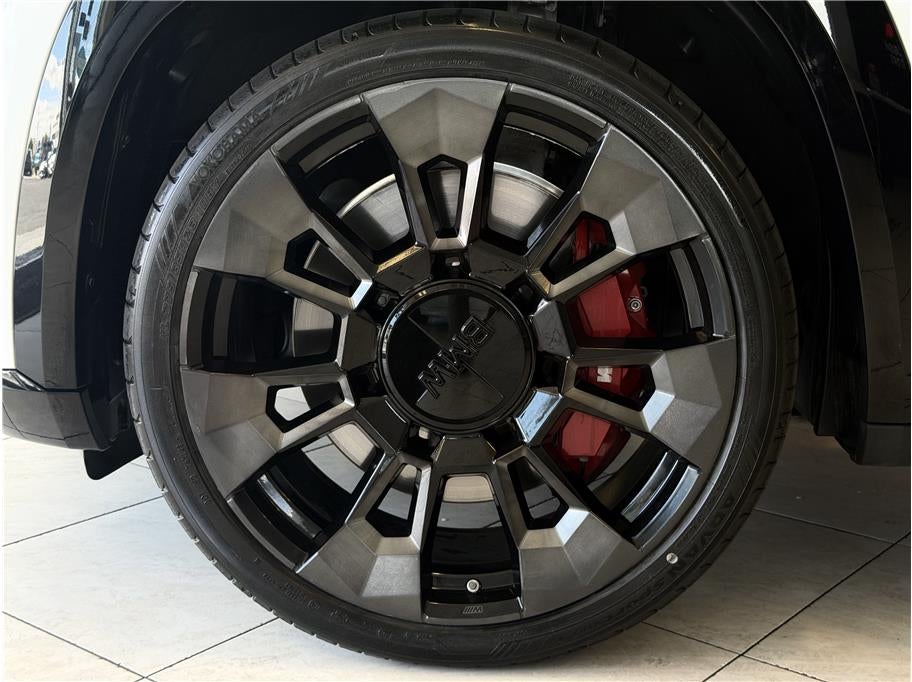 2023 BMW XM Sport Utility 4D