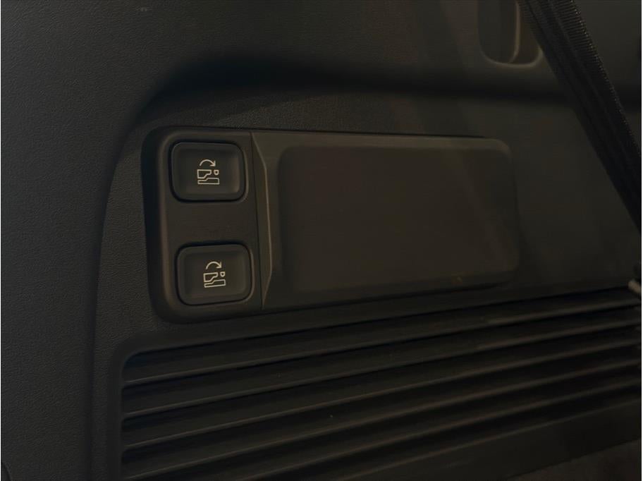 2024 Rivian R1S Launch Edition Sport Utility 4D