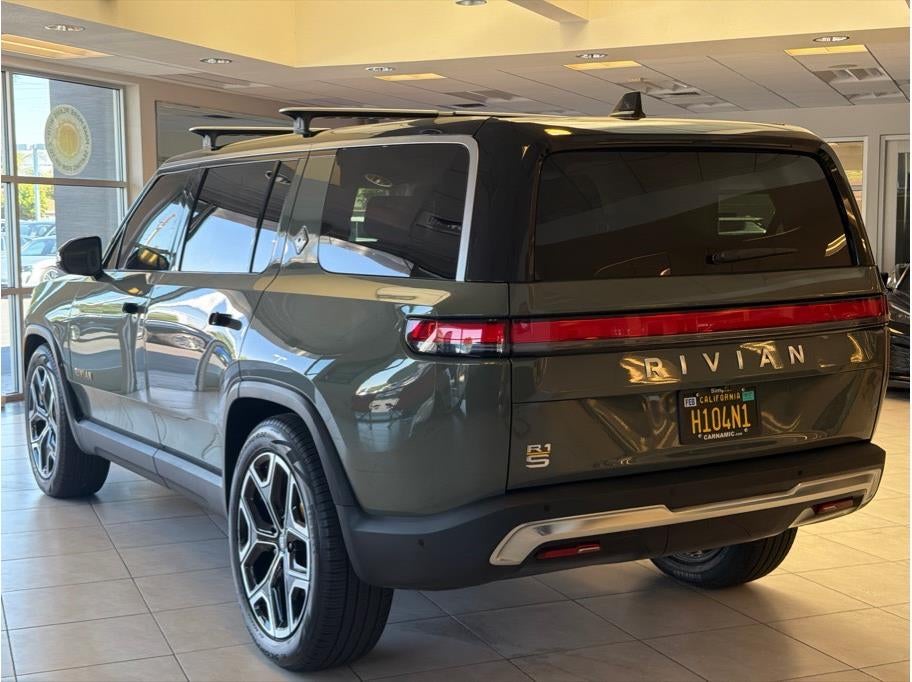 2024 Rivian R1S Launch Edition Sport Utility 4D
