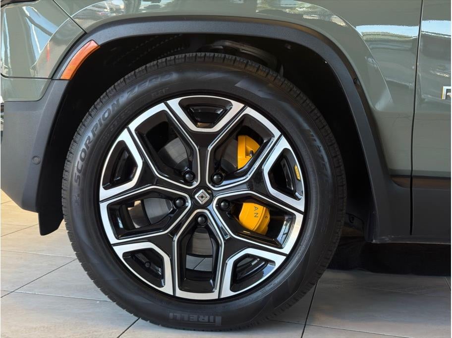 2024 Rivian R1S Launch Edition Sport Utility 4D