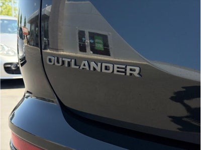 2026 Mitsubishi Outlander LE