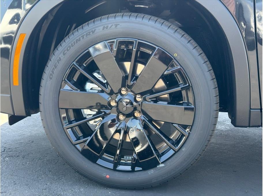 2026 Mitsubishi Outlander LE