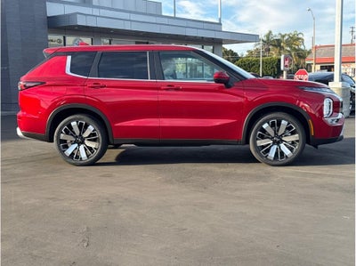 2026 Mitsubishi Outlander SE