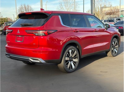 2026 Mitsubishi Outlander SE
