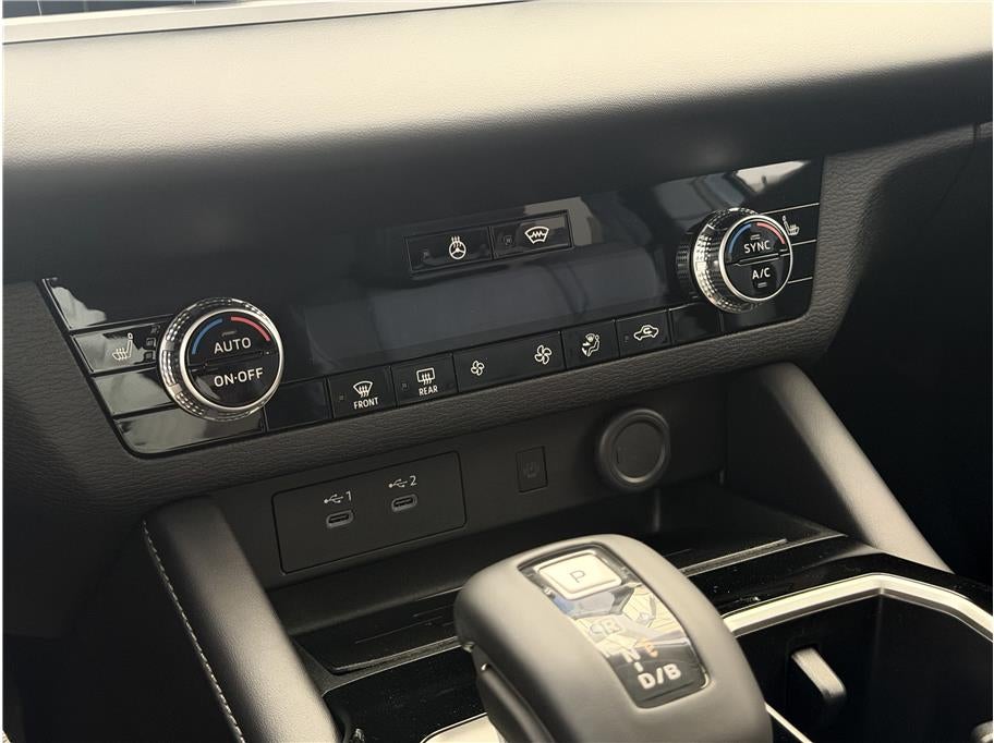 2026 Mitsubishi Outlander PHEV SE
