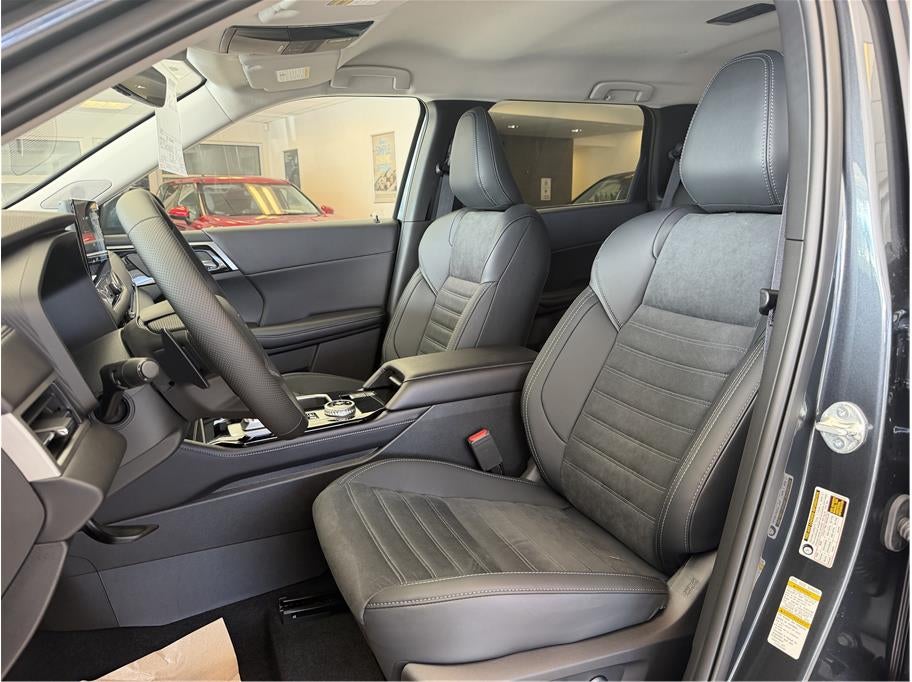 2026 Mitsubishi Outlander PHEV SE