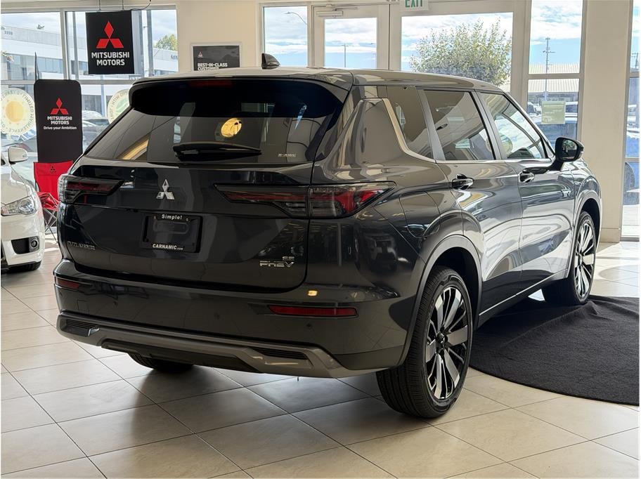 2026 Mitsubishi Outlander PHEV SE