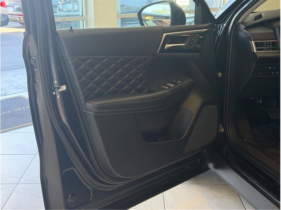 2023 Mitsubishi Outlander PHEV SEL Sport Utility 4D