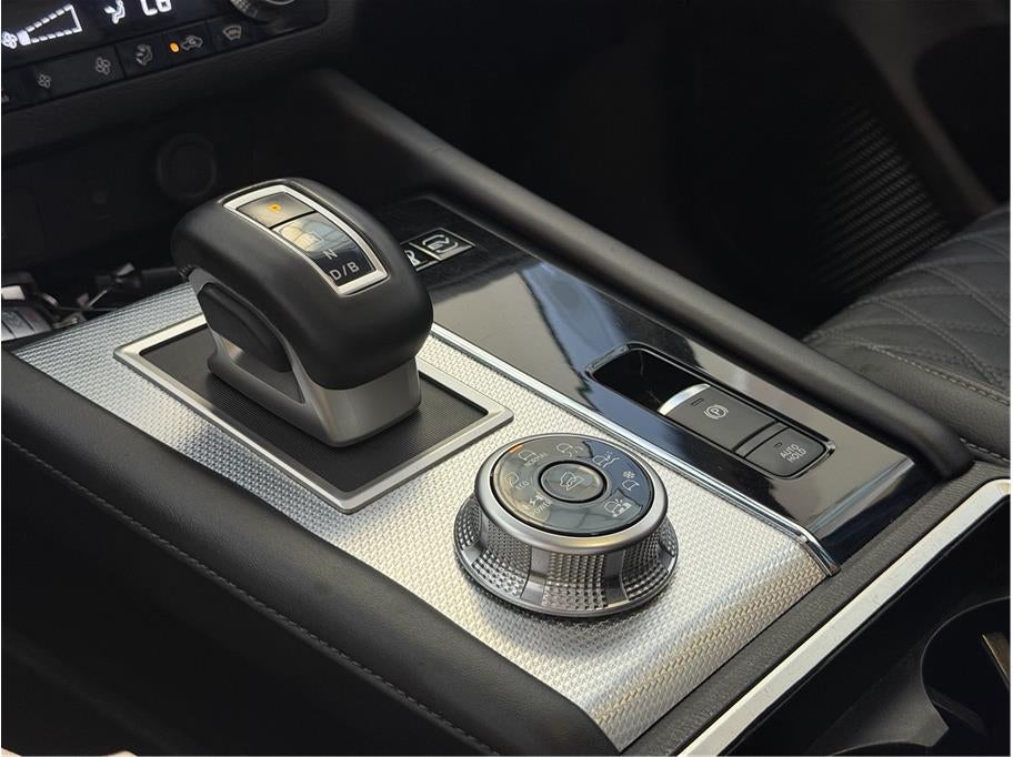 2023 Mitsubishi Outlander PHEV SEL Sport Utility 4D