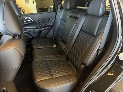 2023 Mitsubishi Outlander PHEV SEL Sport Utility 4D