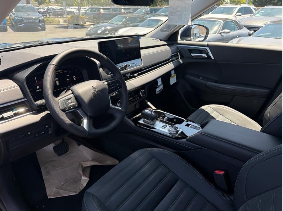 2026 Mitsubishi Outlander PHEV SE