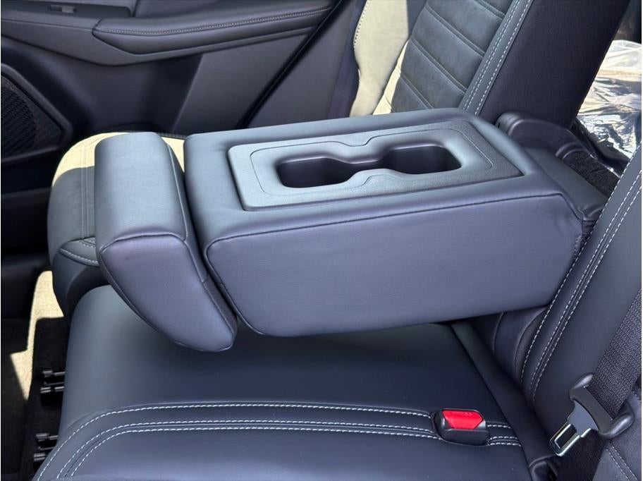 2026 Mitsubishi Outlander PHEV SE