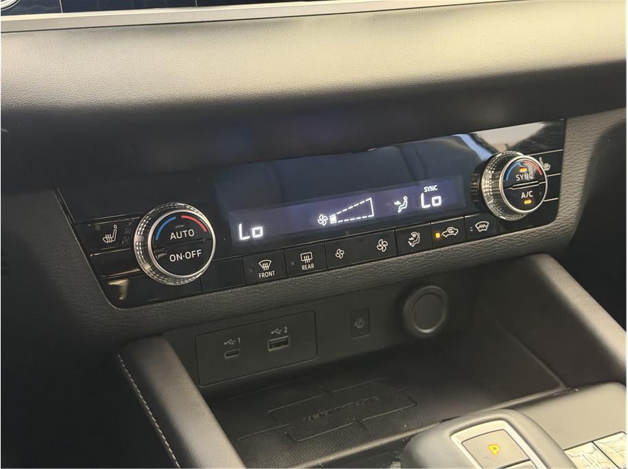 2025 Mitsubishi Outlander PHEV SE Sport Utility 4D