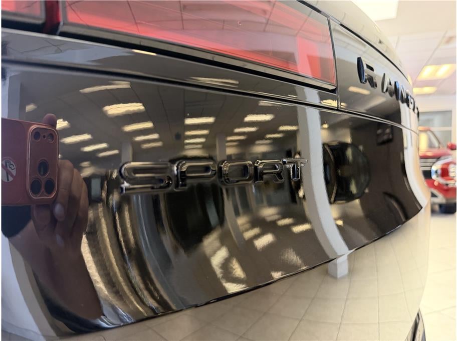 2024 Land Rover Range Rover Sport P400 SE Dynamic Sport Utility 4D