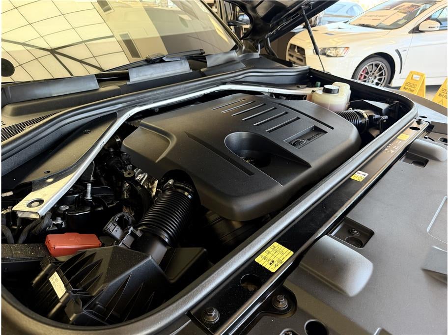 2024 Land Rover Range Rover Sport P400 SE Dynamic Sport Utility 4D
