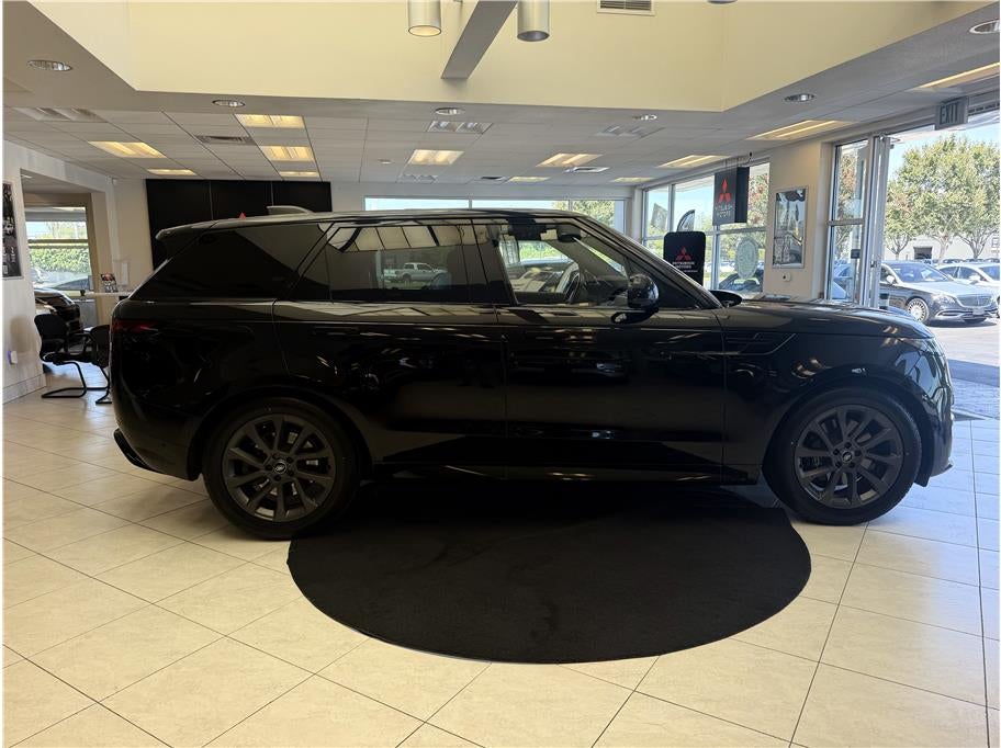 2024 Land Rover Range Rover Sport P400 SE Dynamic Sport Utility 4D