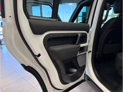2023 Land Rover Defender 130 SE Sport Utility 4D