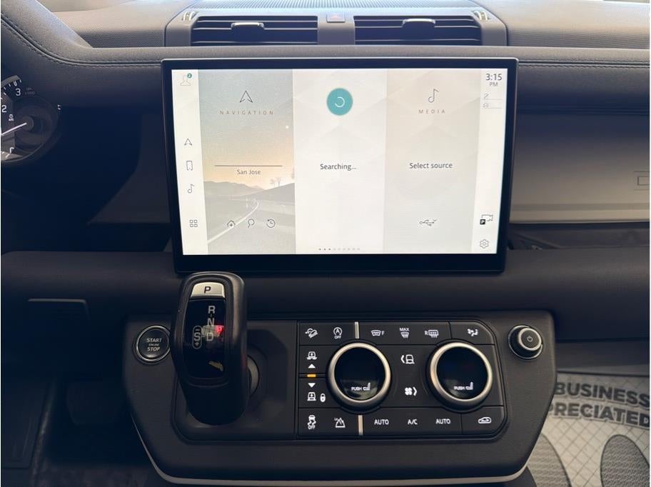 2023 Land Rover Defender 130 SE Sport Utility 4D