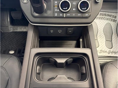 2023 Land Rover Defender 130 SE Sport Utility 4D