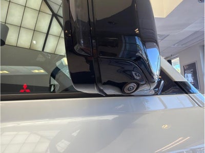2023 Land Rover Defender 130 SE Sport Utility 4D