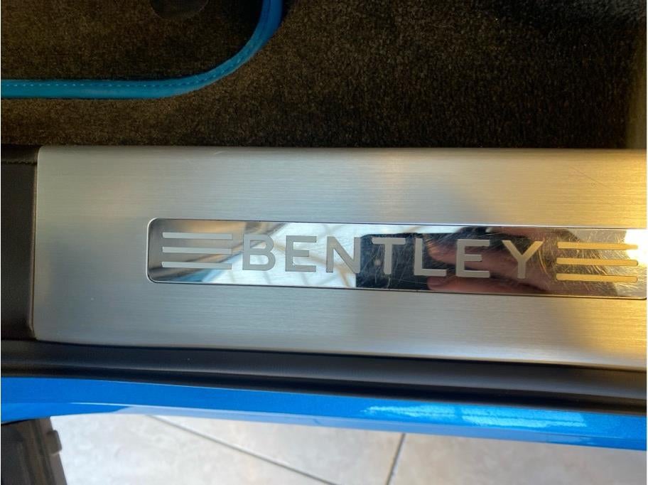 2020 Bentley Bentayga V8 Sport Utility 4D