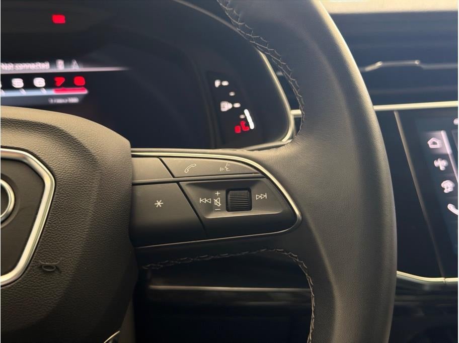 2025 Audi Q7 55 TFSI Premium Plus Sport Utility 4D