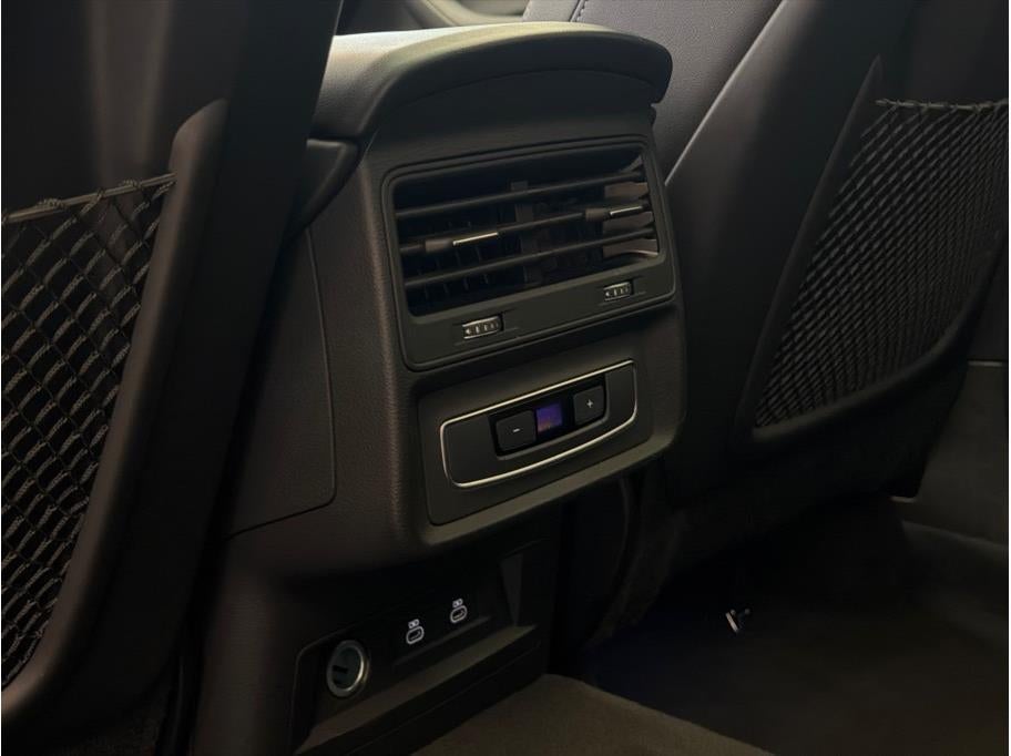 2025 Audi Q7 55 TFSI Premium Plus Sport Utility 4D